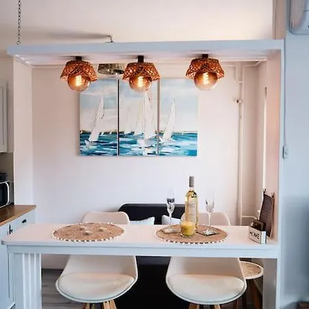 Apartment Lenny's