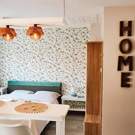 Lenny's Апартаменты *